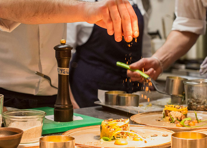 85 Rich People’s Employees Share The Most Absurdly Expensive Luxuries They’ve Encountered