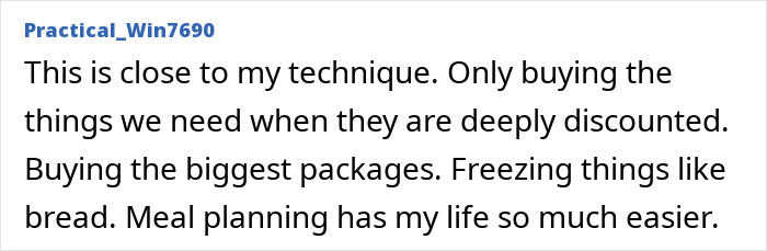 Quatro colegas de quarto desenvolvem um sistema brilhante para economizar dinheiro em mantimentos