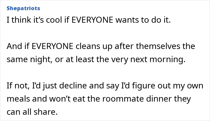 Quatro colegas de quarto desenvolvem um sistema brilhante para economizar dinheiro em mantimentos