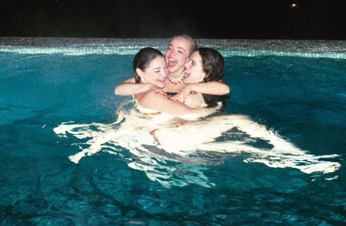 "TEMU Sydney Sweeney": Fans Brutally Roast Sabrina Carpenter's New Raunchy Music Video