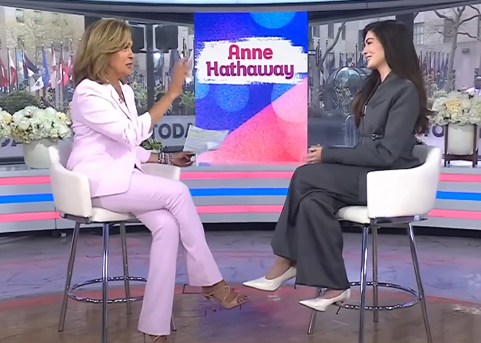Por que Savannah Guthrie desapareceu de 'Hoje' no meio da entrevista com Anne Hathaway