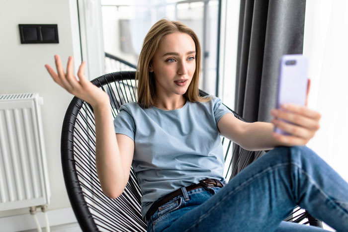 "It'll Cost You Your Husband": Friend Refuses To Pay $200 To Woman's BF, Woman Causes Her Divorce