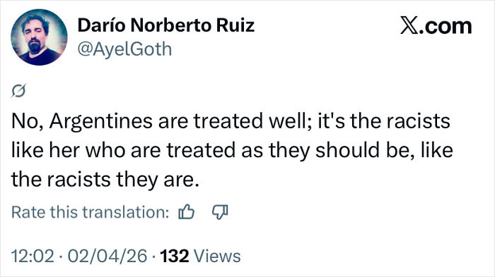 Um único gesto pode levar turista de 29 anos à prisão por anos sob leis antirracismo