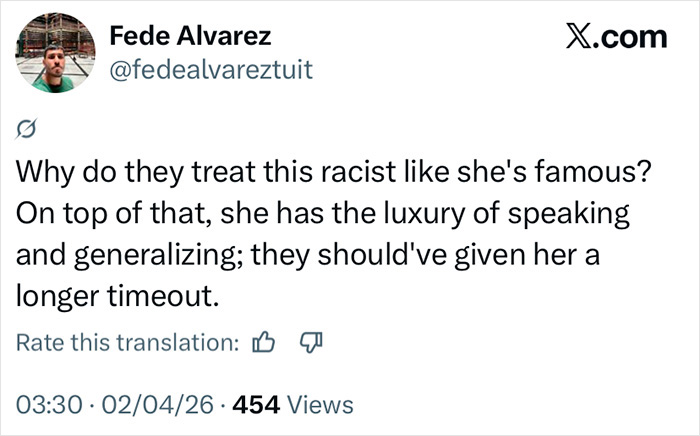 Um único gesto pode levar turista de 29 anos à prisão por anos sob leis antirracismo