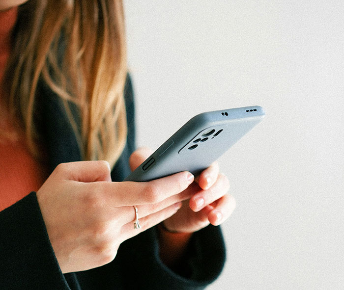 “You’re Sick”: Woman Sends Cruel Message To Sister Who Cheated With Her BF, Doesn’t Regret It At All