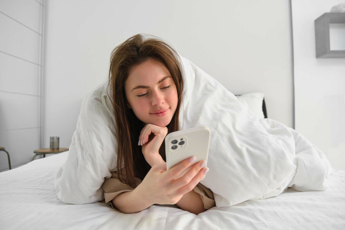 Woman Heartbroken After Reading Fianc&eacute;&rsquo;s Journal, Realizes The Affair She Suspected Is Depression