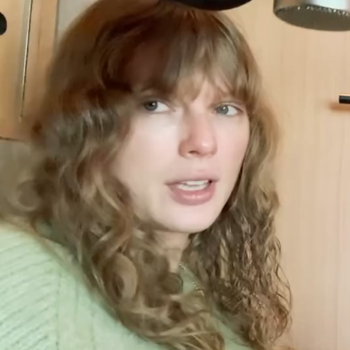 A recente aparição e comportamento de Taylor Swift estimulam rumores de gravidez