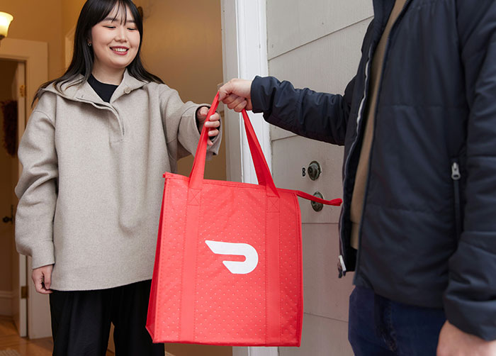 45 Infuriating Stories For People Who’ve Had Enough Of Tipping Culture