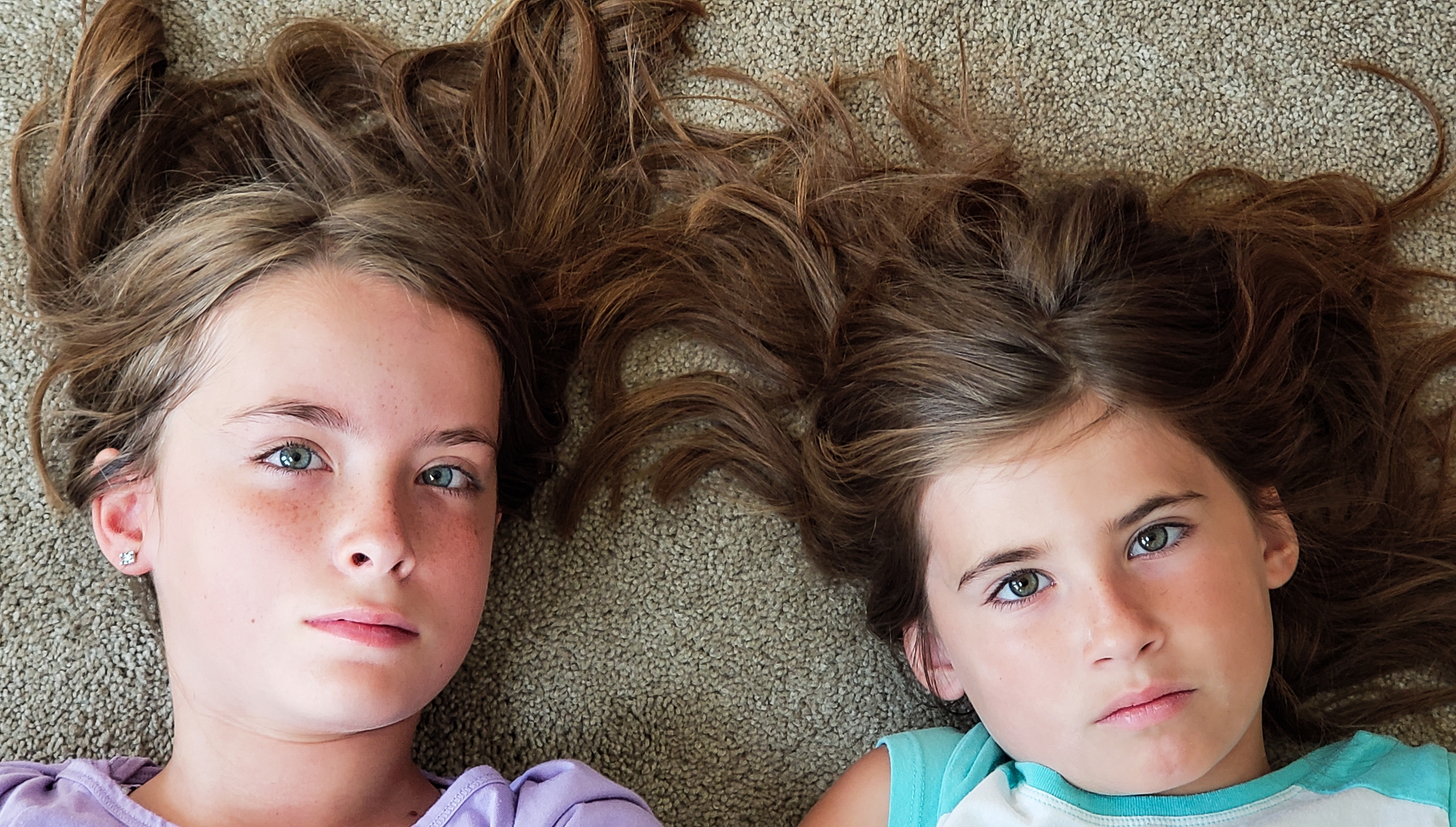 “I Remember How Disappointing It Was”: Woman Confronts Uncle For Gifting Kids “Pictures” Of Trips Instead Of Reality
