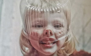 79 Hilariously Awkward Childhood Blunders Captured On Camera That Still Haunt People Today