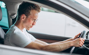 “No Curtains Or Anything”: 57 Wildest Things People Saw Their Neighbors Do