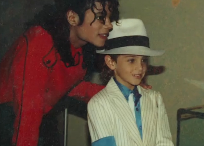 Por que Paris Jackson agora acredita em alegações perturbadoras contra seu pai Por que Paris Jackson agora acredita em alegações perturbadoras contra seu pai