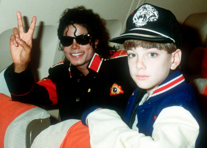 Por que Paris Jackson agora acredita em alegações perturbadoras contra seu pai Por que Paris Jackson agora acredita em alegações perturbadoras contra seu pai