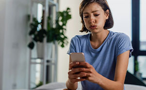 “I Actually Threw Up”: Woman Wonders If Staying For The Kids Is Worth It After Finding Husband’s Hidden Folder