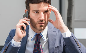 Rich Guy Thinks Poor Girlfriend Is Lying And Doesn’t Care About Him Because She Can’t Afford Public Transport