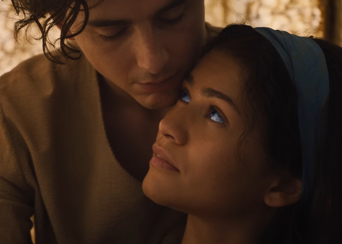 "Wearing Dried Human Skin": Zendaya's "Eerie" Look At CinemaCon Sparks Brutal Reactions Online "Wearing Dried Human Skin": Zendaya's "Eerie" Look At CinemaCon Sparks Brutal Reactions Online