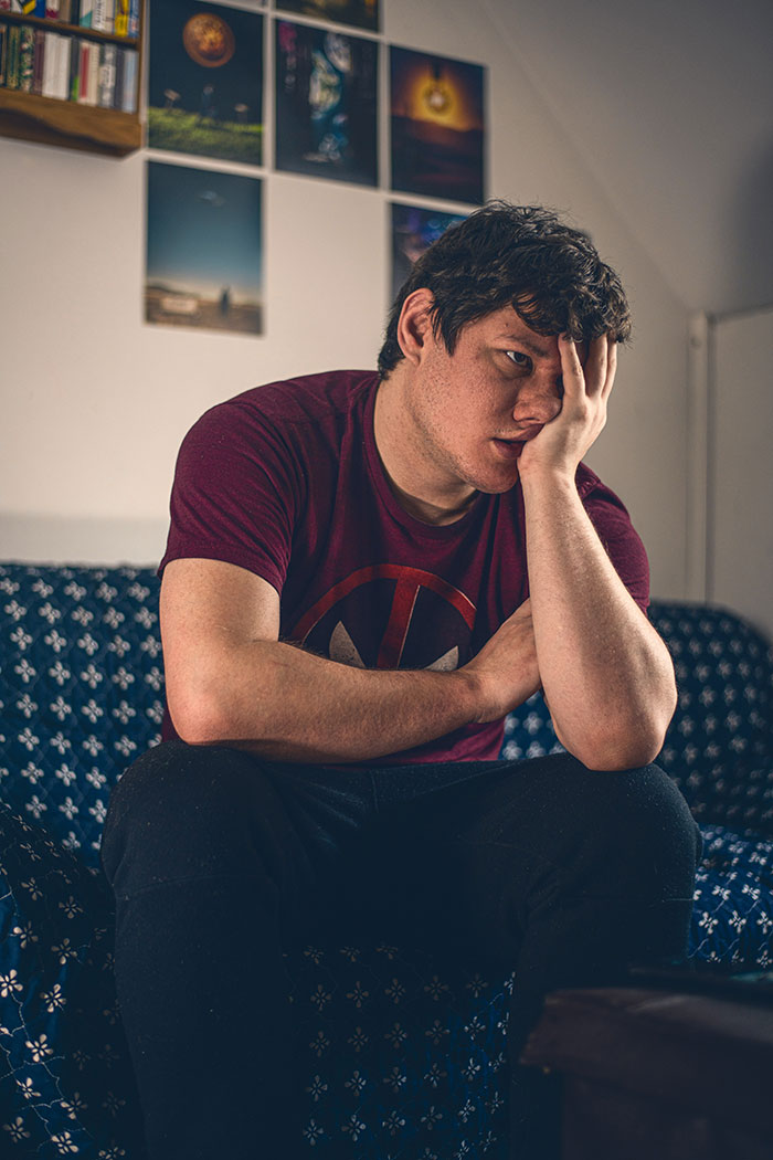 Guy Shares How His Wife Behaves On Their Honeymoon, Leaves People Questioning His Sanity