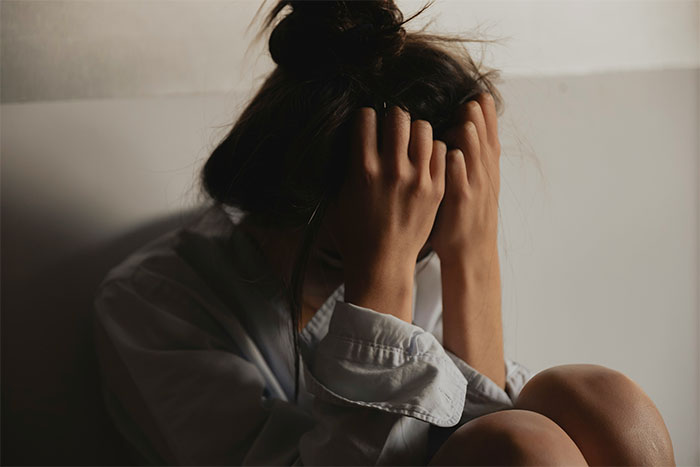 Coworker Leaves Woman Sobbing In Bathroom After Her Miscarriage, Then Reports Her To HR
