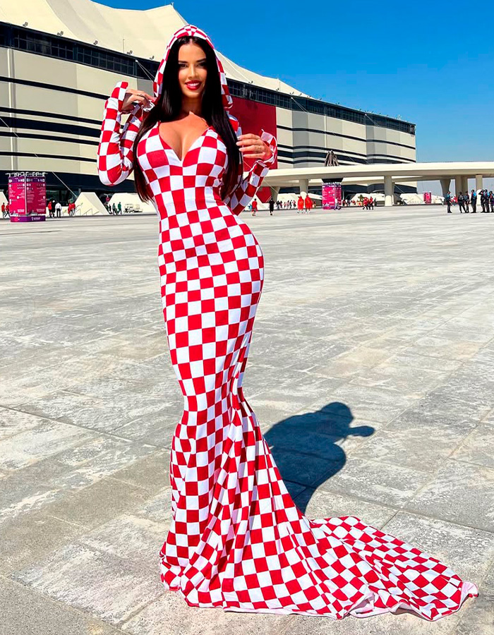World Cup Fan Goes Viral After Capturing Formula 1 Cameraman's Attention