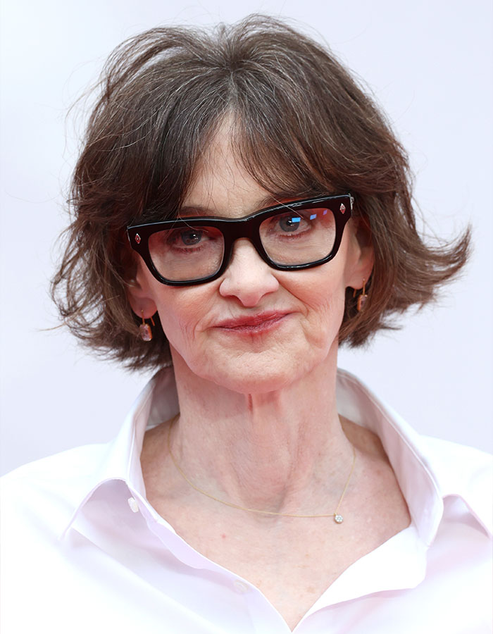 Joan Cusack's Leaves Fans Stunned As She Makes First Red Carpet Appearance In 11 Years With 'Toy Story' Stars Joan Cusack's Leaves Fans Stunned As She Makes First Red Carpet Appearance In 11 Years With 'Toy Story' Stars