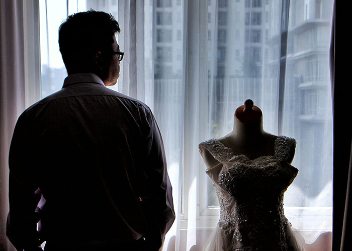“Family Should Come First”: Parents Who Abandoned Gay Teen Return With An Unhinged Wedding Demand “Family Should Come First”: Parents Who Abandoned Gay Teen Return With An Unhinged Wedding Demand