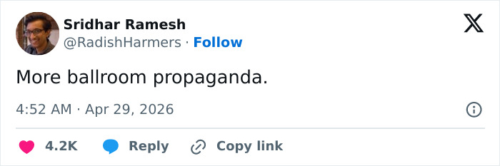 Tweet criticizing manspreading topic with over 4,200 likes