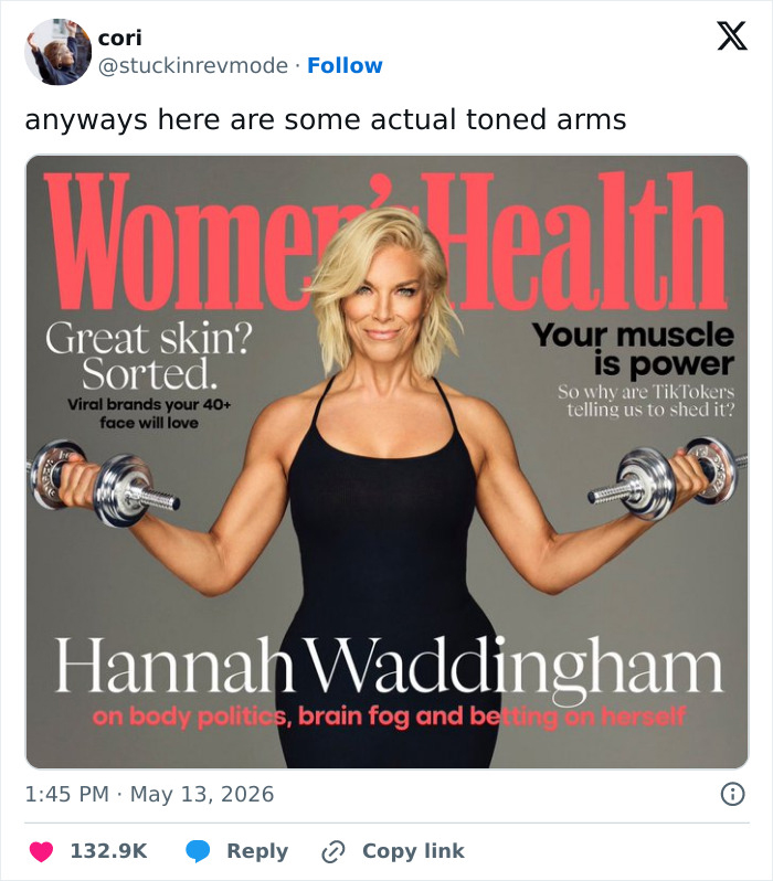 After Demi Moore’s “Toned Arms” Headline Scandal, Netizens Share Stars With Actual Toned Arms After Demi Moore’s “Toned Arms” Headline Scandal, Netizens Share Stars With Actual Toned Arms