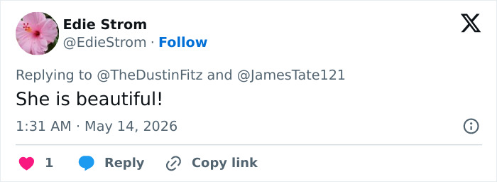 Tweet afirmando que Joan Collins é linda