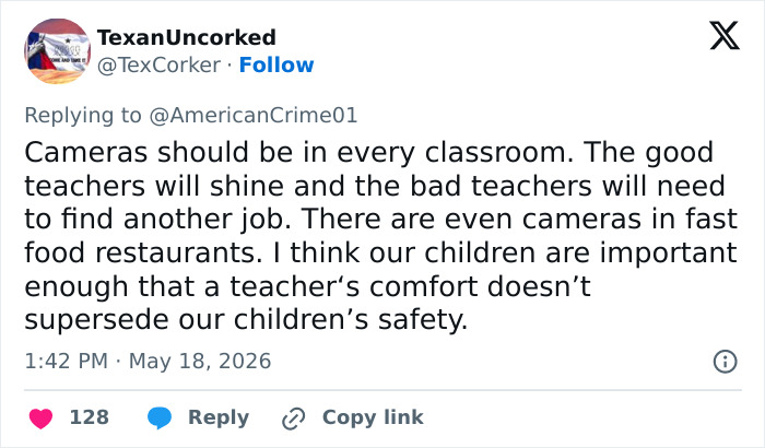 Tweet apoiando instalação de câmeras em salas de aula para proteção de crianças autistas Tweet apoiando instalação de câmeras em salas de aula para proteção de crianças autistas