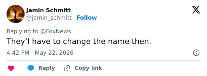 Tweet commenting on Hooters CEO family-friendly rebrand and possible name change Tweet commenting on Hooters CEO family-friendly rebrand and possible name change