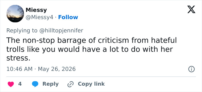 Tweet discussing the stress caused to Meghan Markle by online criticism