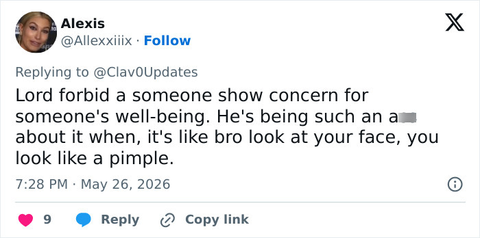 Flight attendant and looksmaxxer conflict over passenger's health concerns during flight