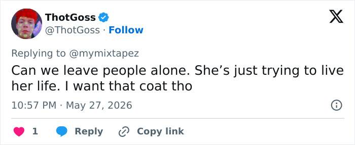 Tweet praising model for living her life with unusual skin coloration