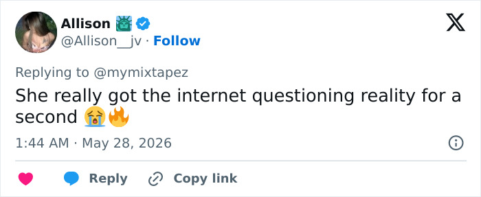 Tweet noting internet questioning reality due to model's unusual skin coloration