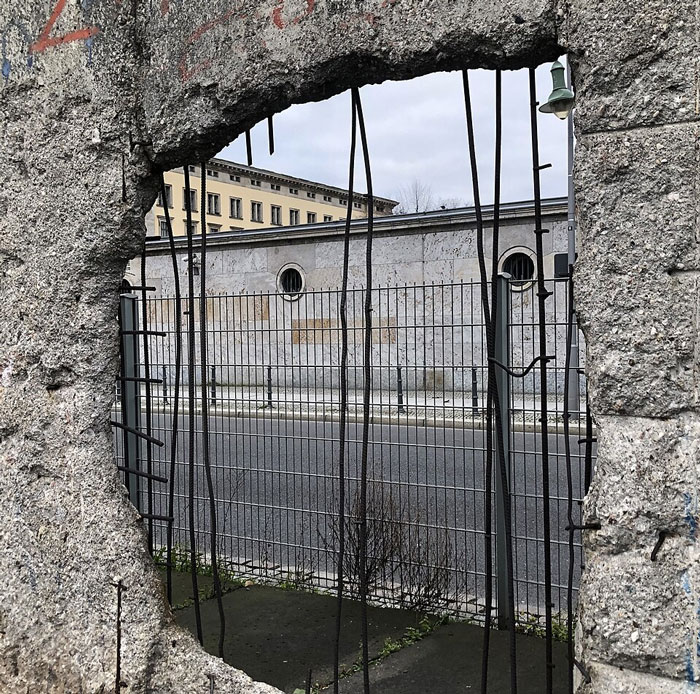 55 Things That Really Stood Out To Americans When They Visited Europe
