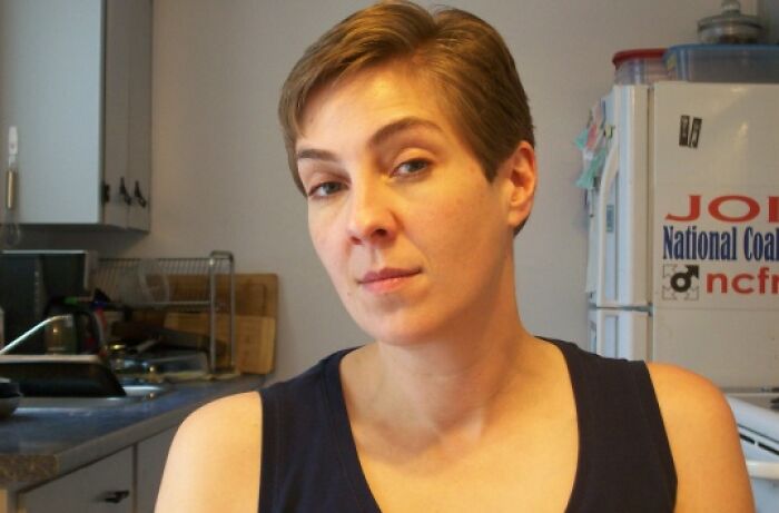 “The Normalized Misandry”: 63 Men Reveal How The Manosphere Seduced Them, And Others Weigh In