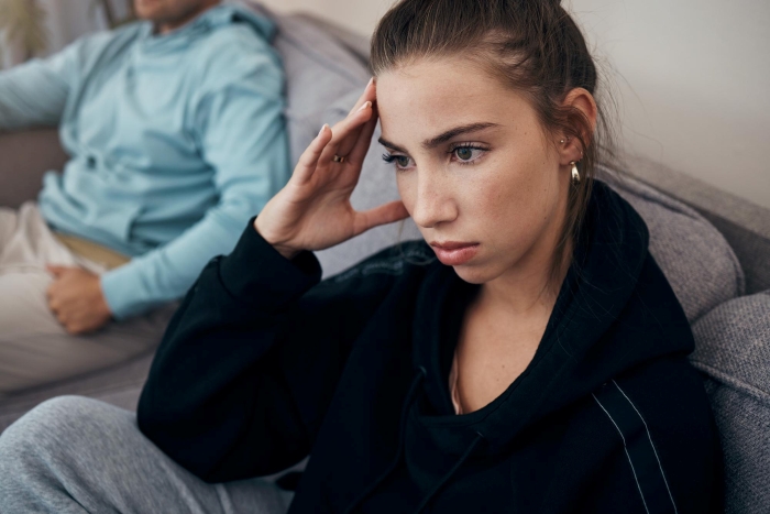 Woman Creeped Out By BF’s Best Friend’s Behavior Towards Her That He Just Accepts Woman Creeped Out By BF’s Best Friend’s Behavior Towards Her That He Just Accepts