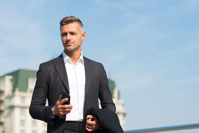 33 Overrated Industries That Mask Stress, Pressure, And A Toxic Work Culture