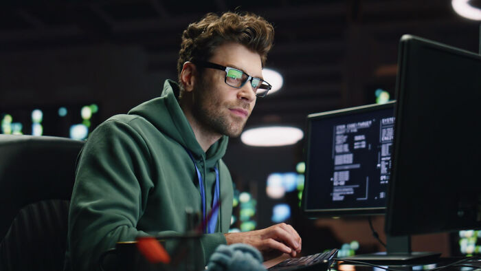 33 Overrated Industries That Mask Stress, Pressure, And A Toxic Work Culture