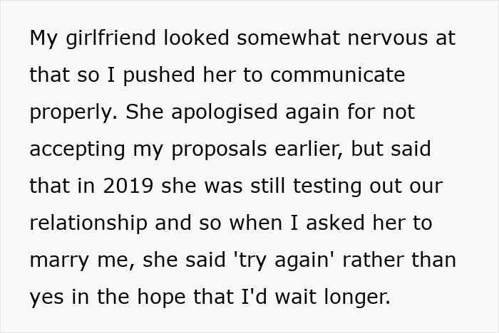 Text describing girlfriend apologizing and explaining her previous rejections