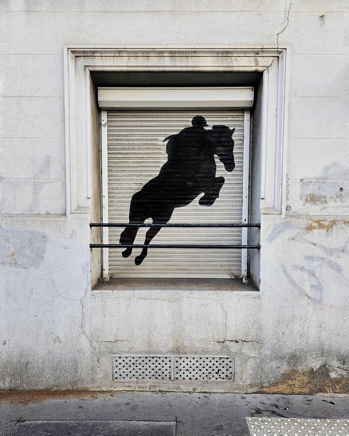 This French Street Artist Turns Cracks, Sidewalks, And Everyday Objects Into Clever Visual Jokes (43 New Pics)