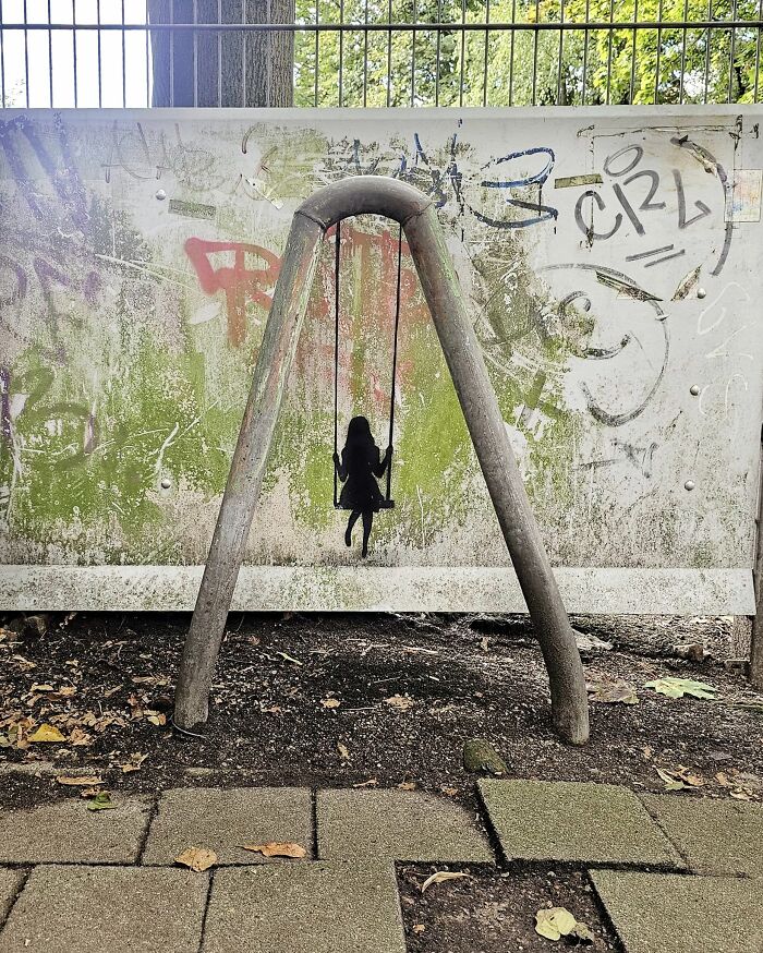 This French Street Artist Turns Cracks, Sidewalks, And Everyday Objects Into Clever Visual Jokes (43 New Pics)