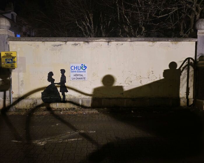 This French Street Artist Turns Cracks, Sidewalks, And Everyday Objects Into Clever Visual Jokes (43 New Pics)