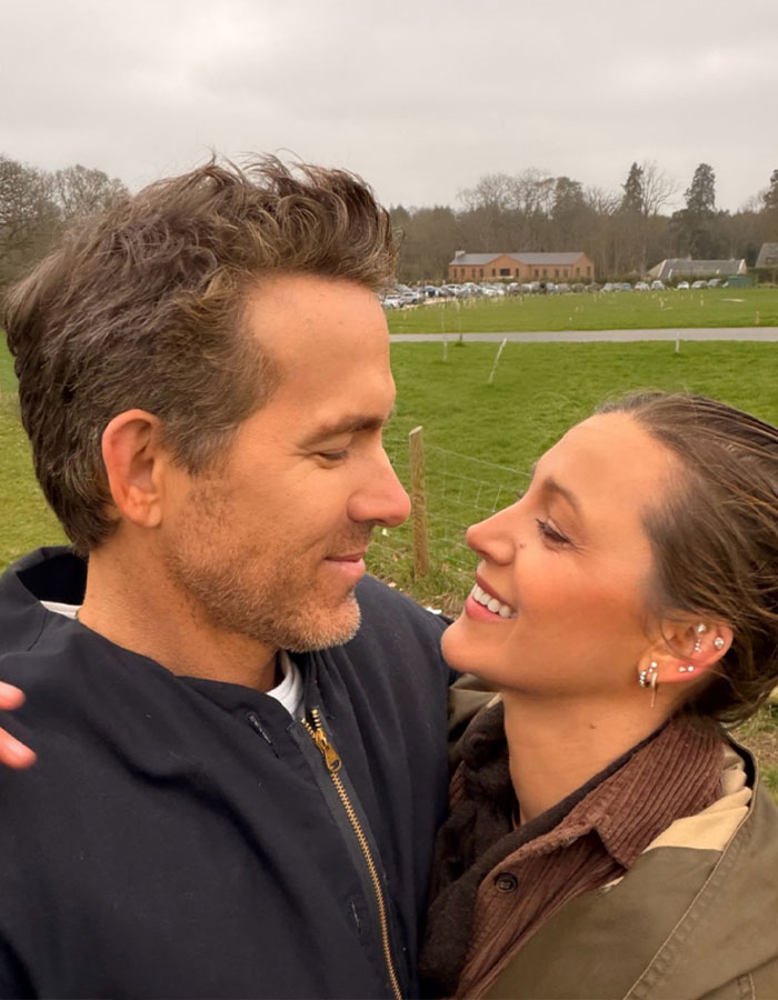 O caos da 'diva' de Blake Lively exposto enquanto ela 'estala' na equipe do Met Gala exigindo perfeição no tapete