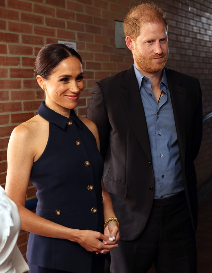 Meghan Markle’s $63,000 Necklace Fuels Scrutiny After Reports Claim Sussexes Are Struggling With Huge Bills Meghan Markle’s $63,000 Necklace Fuels Scrutiny After Reports Claim Sussexes Are Struggling With Huge Bills