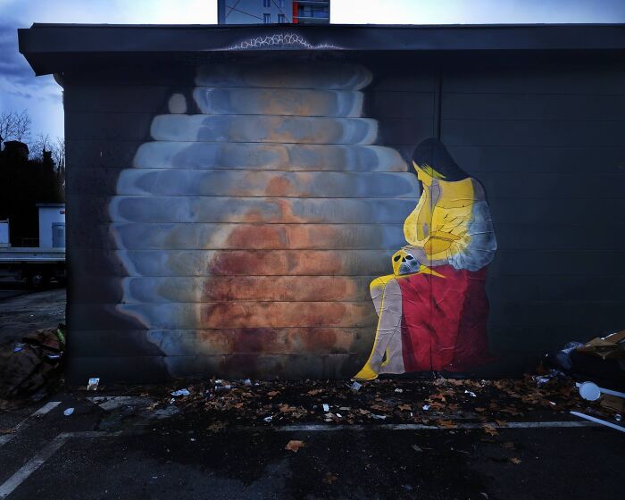 This French Street Artist Turns Cracks, Sidewalks, And Everyday Objects Into Clever Visual Jokes (43 New Pics)