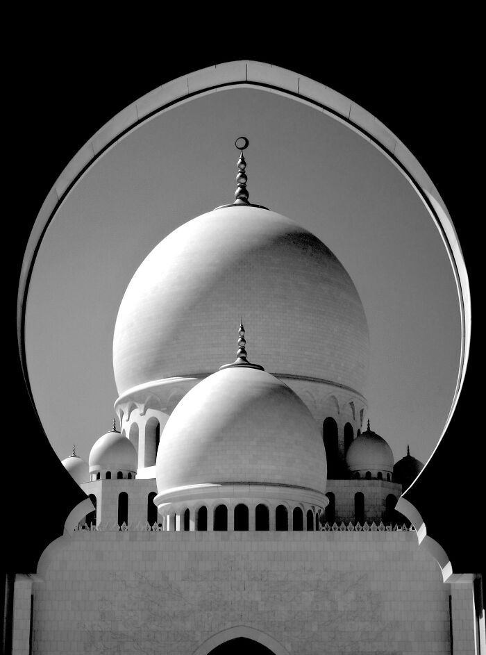 “Domos Duplos Abu Dhabi” Por Karen Safer