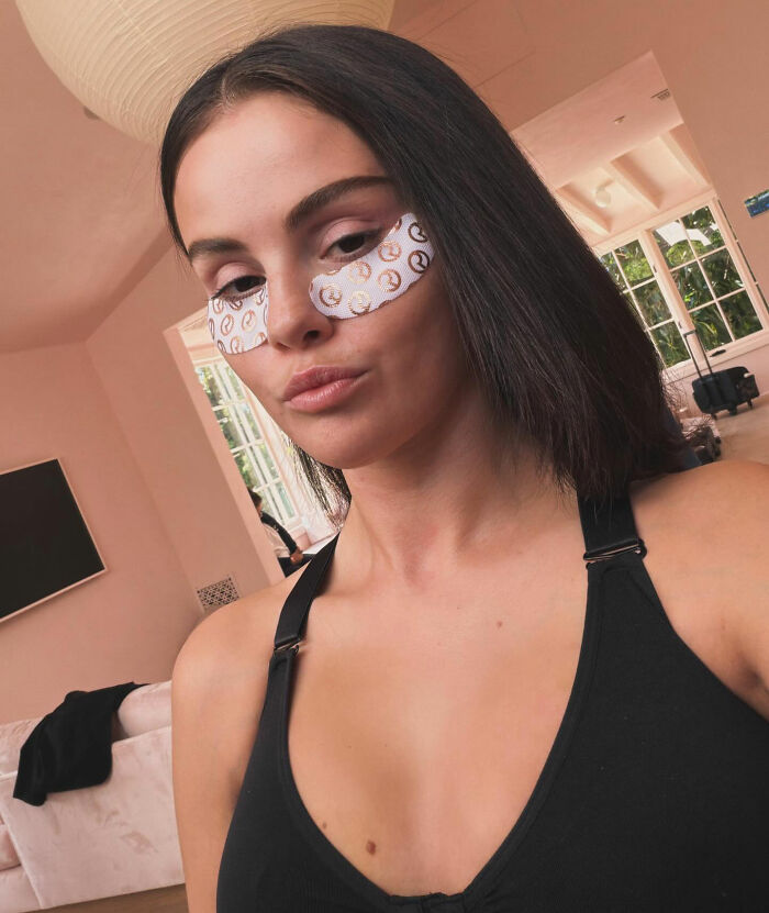 Nova foto de Selena Gomez revela cirurgia plástica surpreendente, afirmam fãs