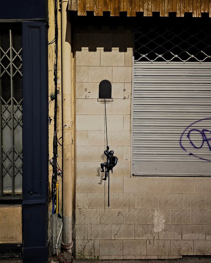 This French Street Artist Turns Cracks, Sidewalks, And Everyday Objects Into Clever Visual Jokes (43 New Pics)