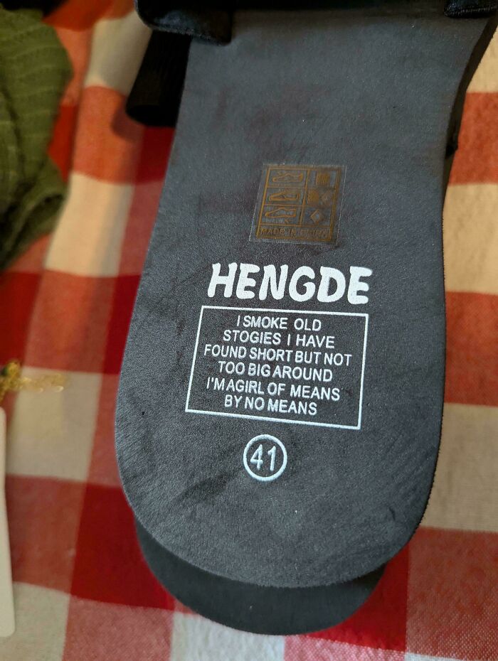 Unusual shoe sole with quirky phrase and brand name Hengde